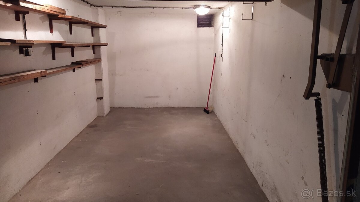 Prenajom garaze v Petrzalke