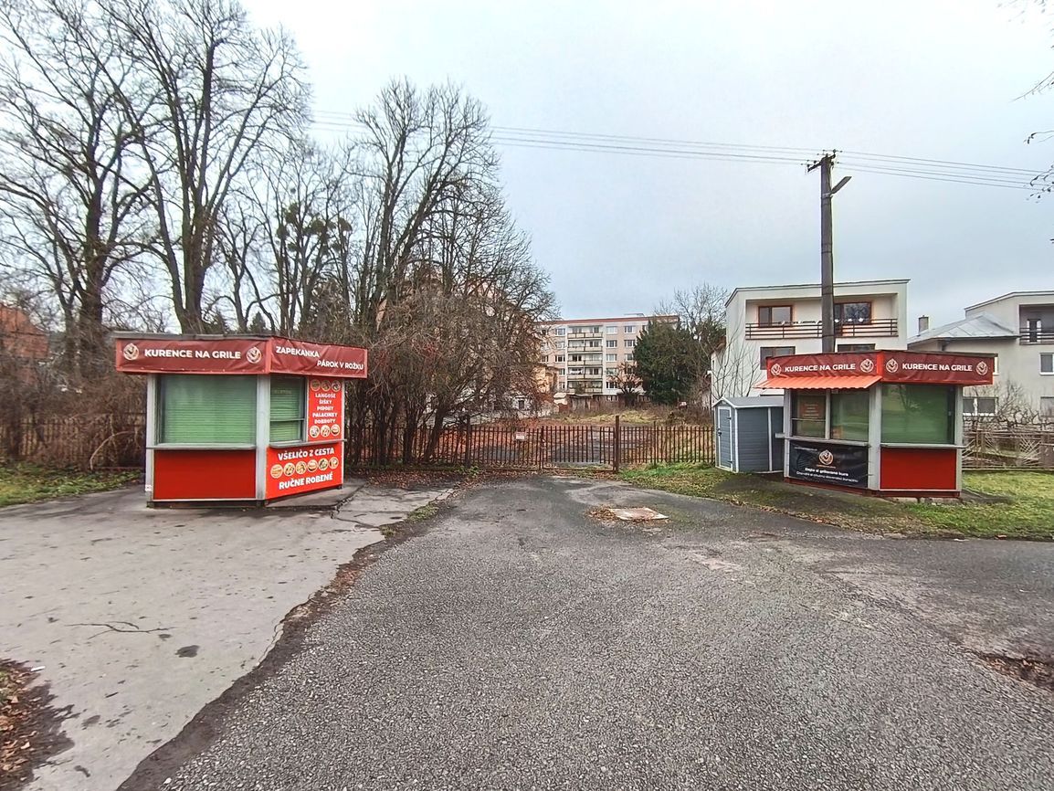 Predaj – 2 zabehnuté stánky s rýchlym občerstvením, Sliač