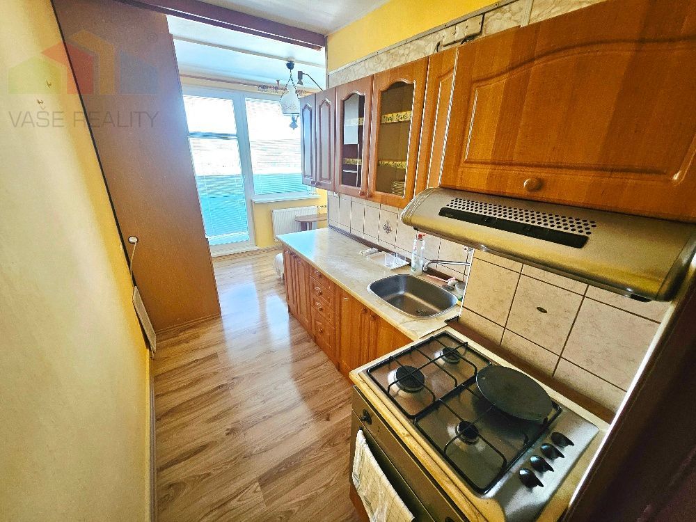 1 IZBOVÝ BYT BÁNOVCE NAD BEBRAVOU/ VEĹKOMETRÁŽNY / 42 m2/ BA