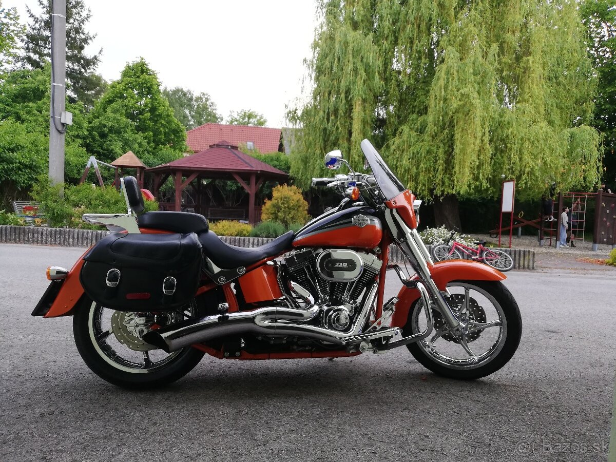 Harley Davidson CVO Softail Convertible