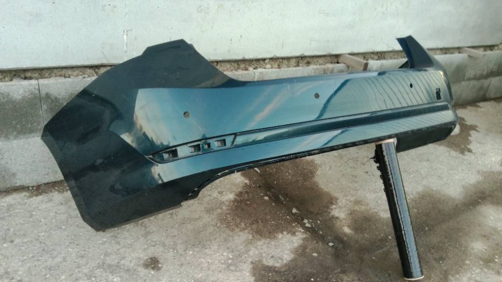 SKODA OCTAVIA 4 ZADNY NARAZNIK