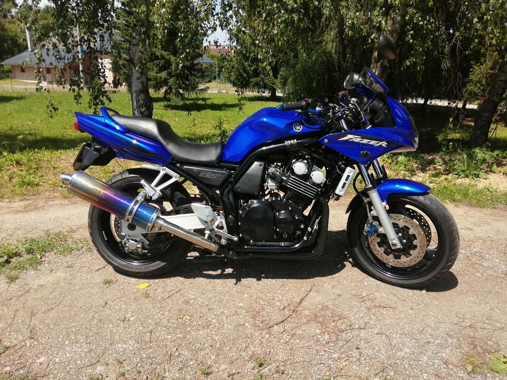 Yamaha FZS 600 Fazer