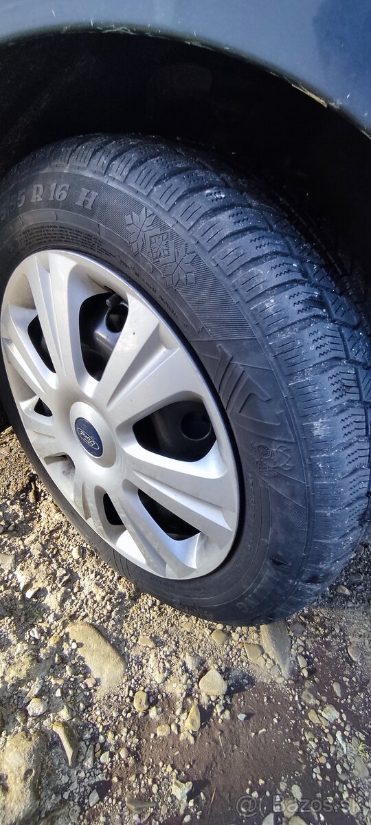 Zimné pneumatiky na diskoch Ford
