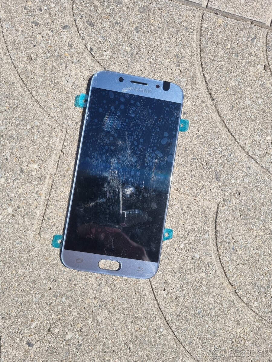 Displej Samsung galaxy J530