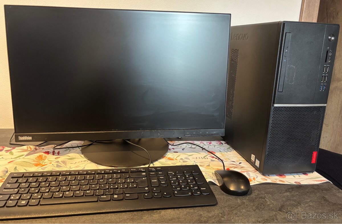 Lenovo V530 + monitor Lenovo