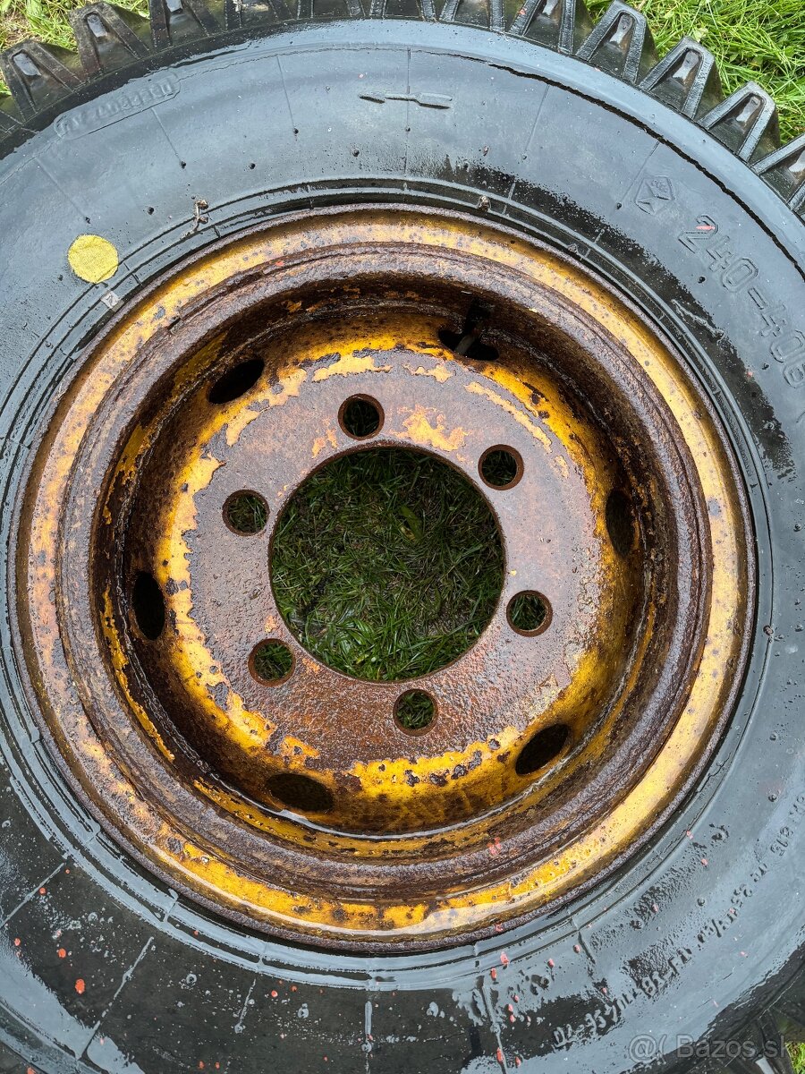 Disk s pneu Tatra 805