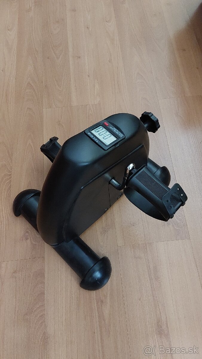 Mini cyklotrenažér