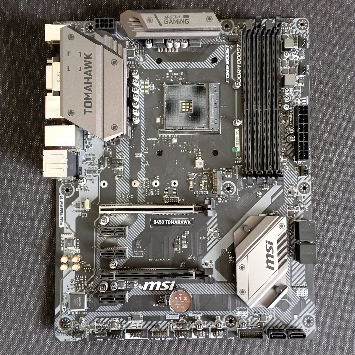 MSI B450 Tomahawk