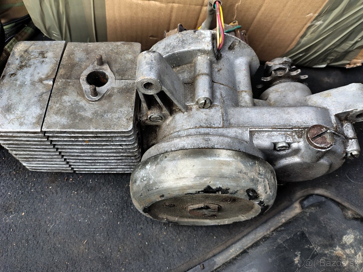 Motor babeta 207