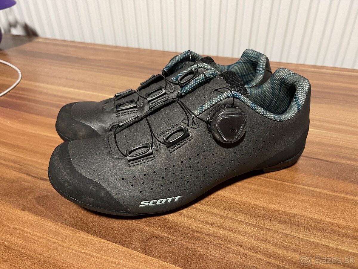 MTB tretry Scott