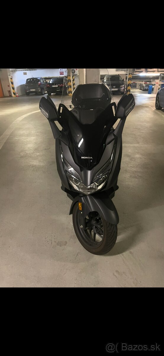 Honda Forza 125 SIVÁ 11KW 5900km
