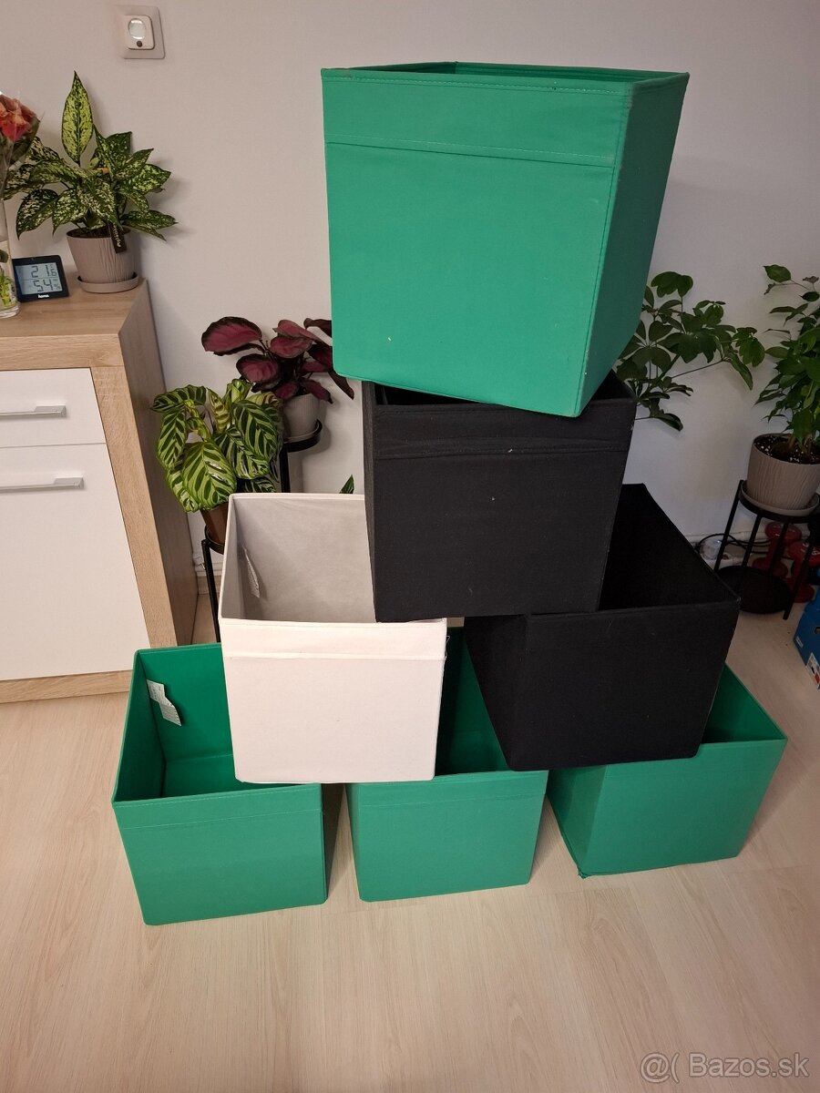IKEA boxy Drona do Kallaxky