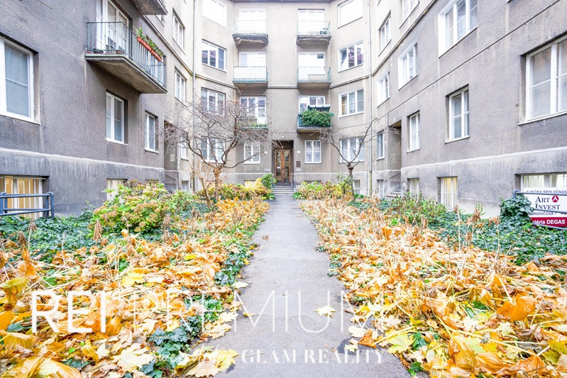 Elegantný staromestský byt pri Právnickej fakulte UK – Brati