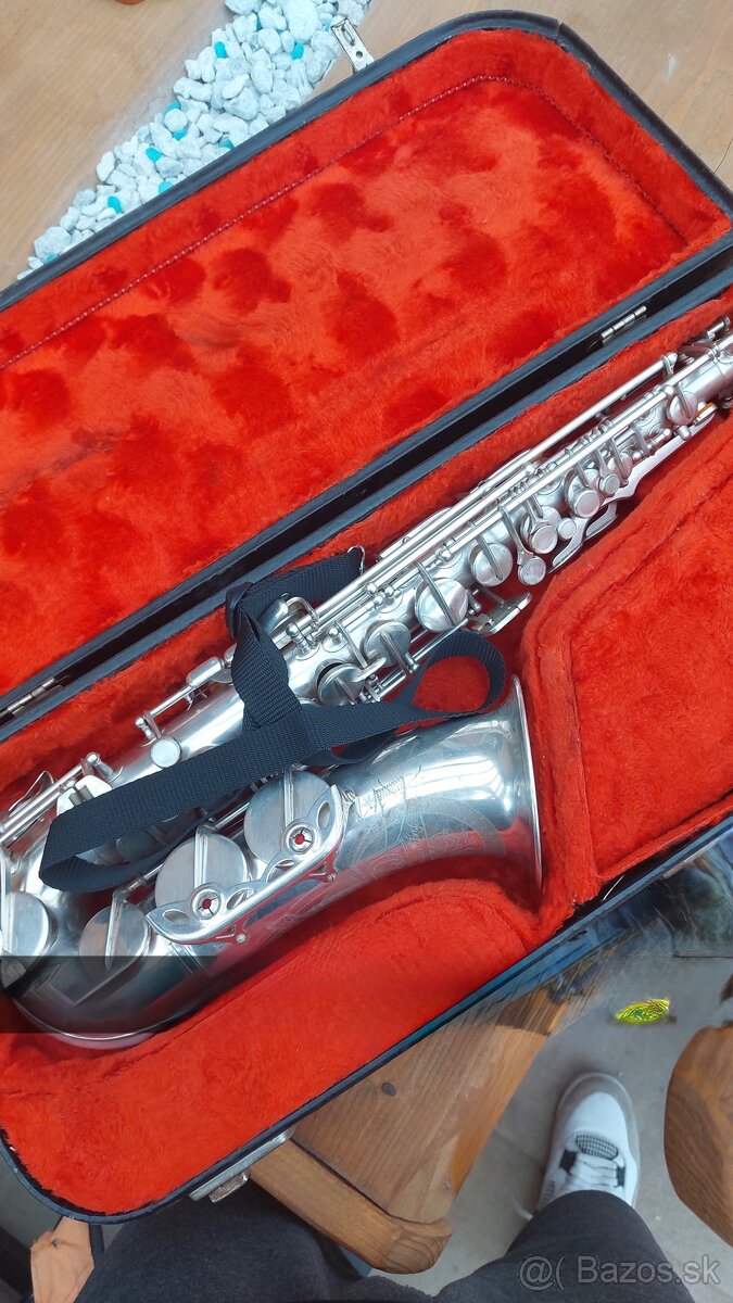 Alt Saxofón Amati kraslice