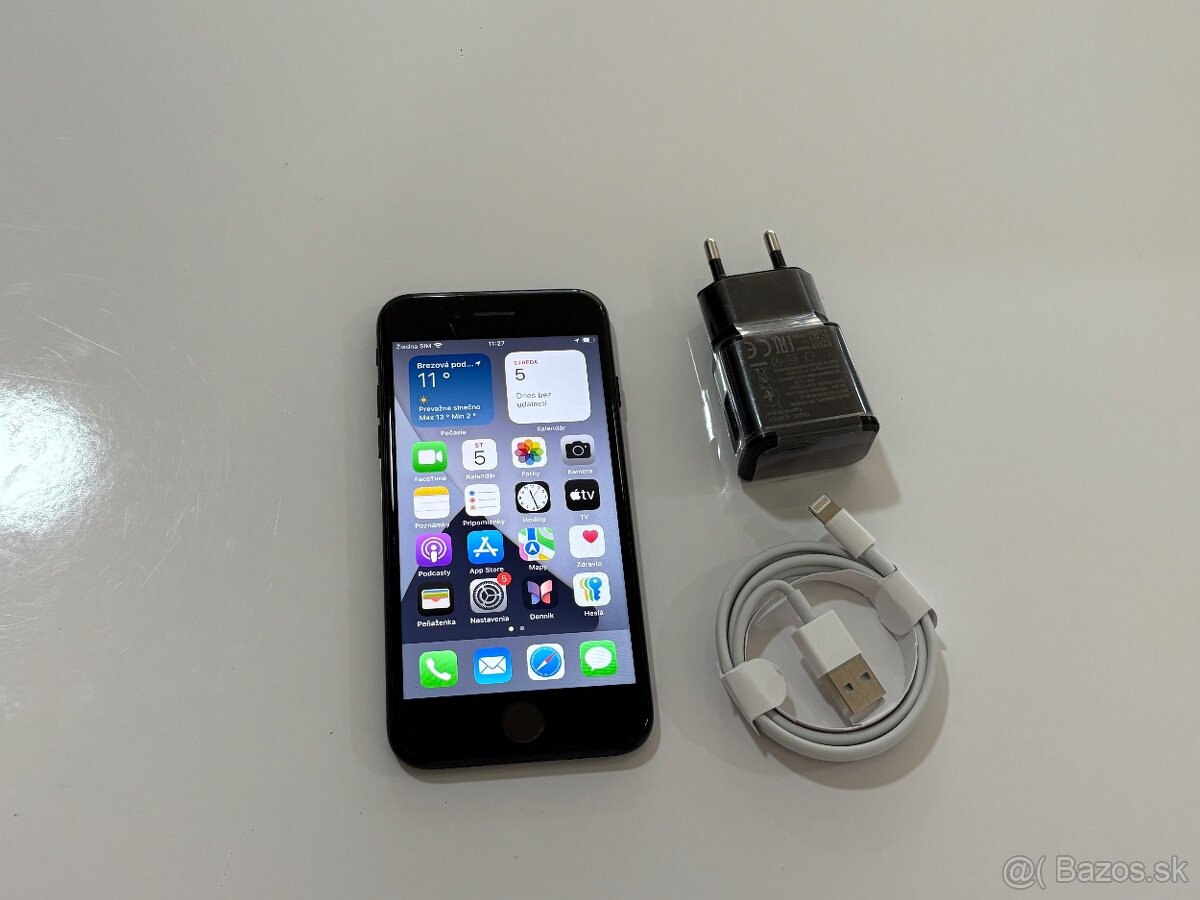 iPhone SE 2022 128GB Black stav NOVEHO