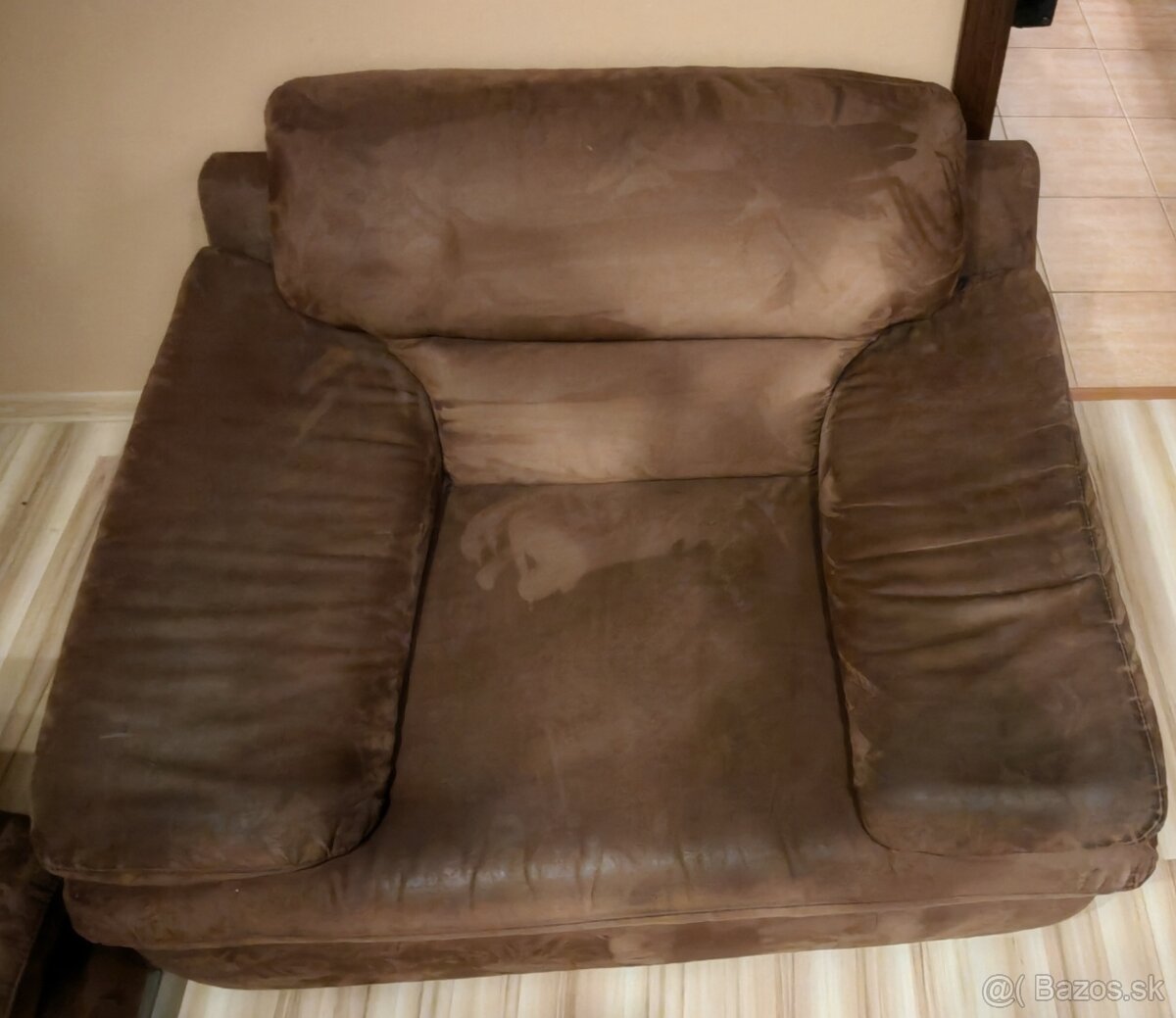 Predám zachovalú sedacku