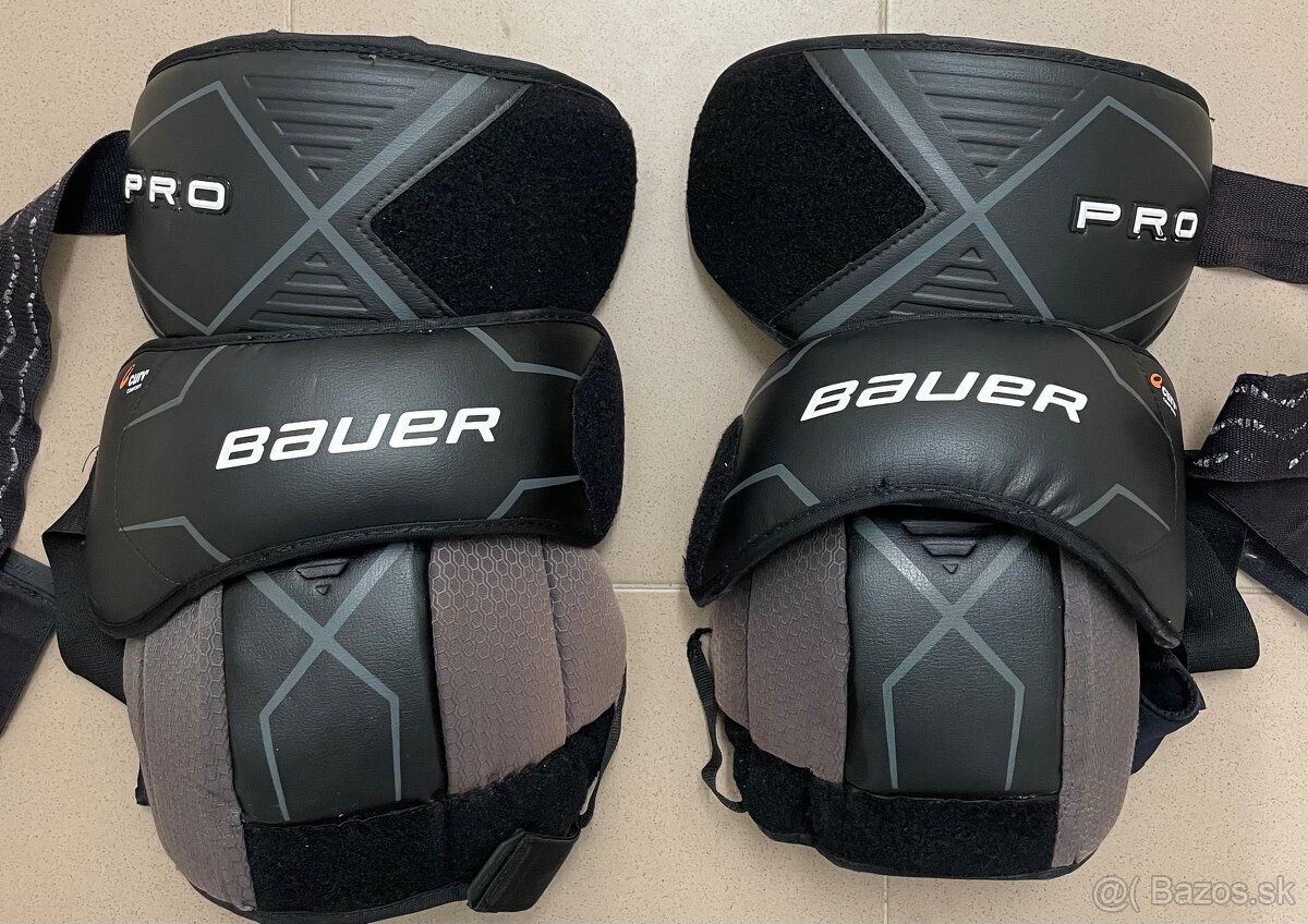 Bauer PRO brankársky chránič kolien SR