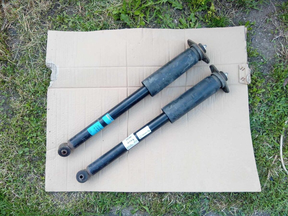 Chrysler 300C zadné tlmiče Sachs (pár)