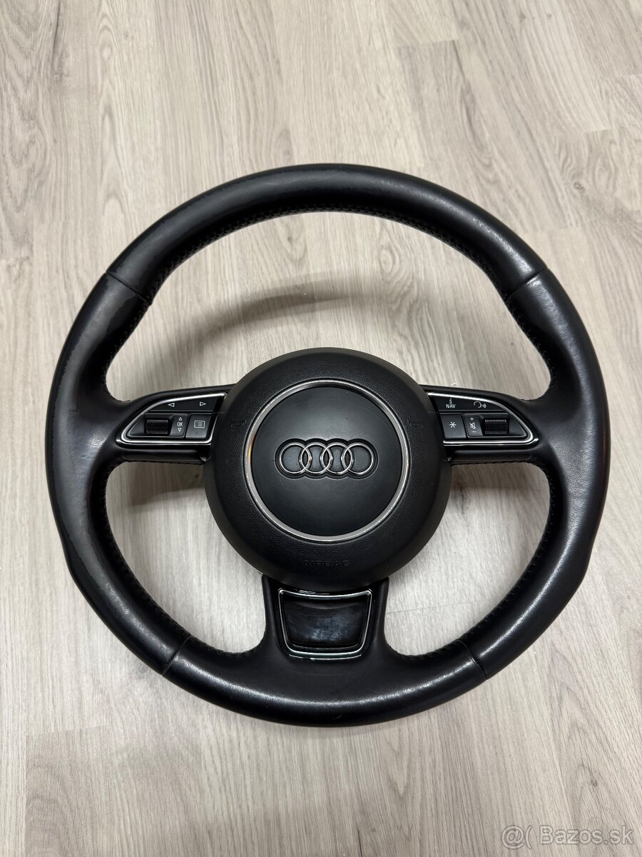 Audi volant