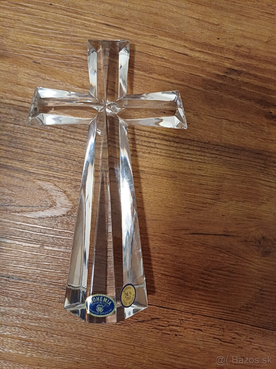 Crystal Bohemia kríž -nový, vhodný ako dar