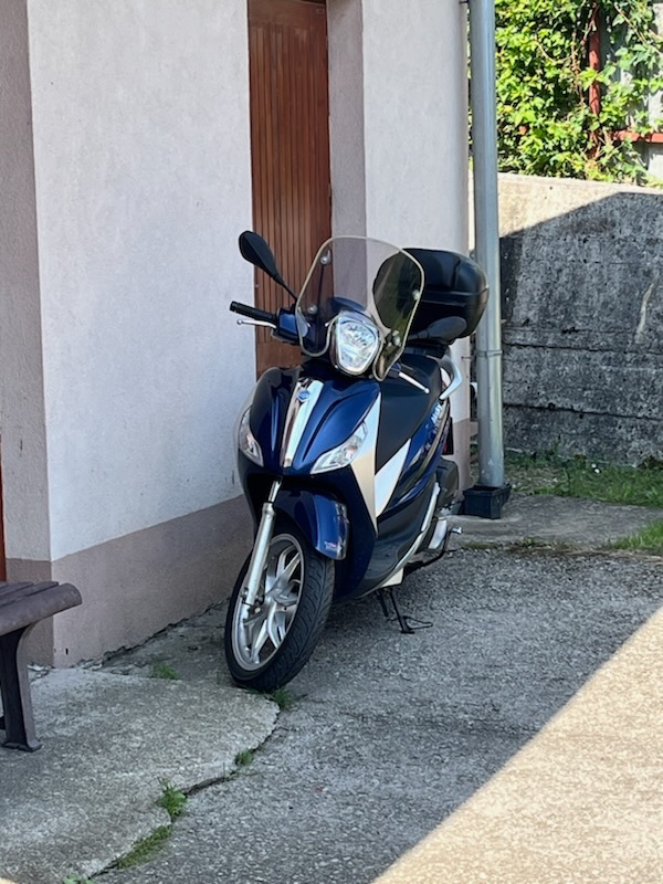 Piaggio medley 125