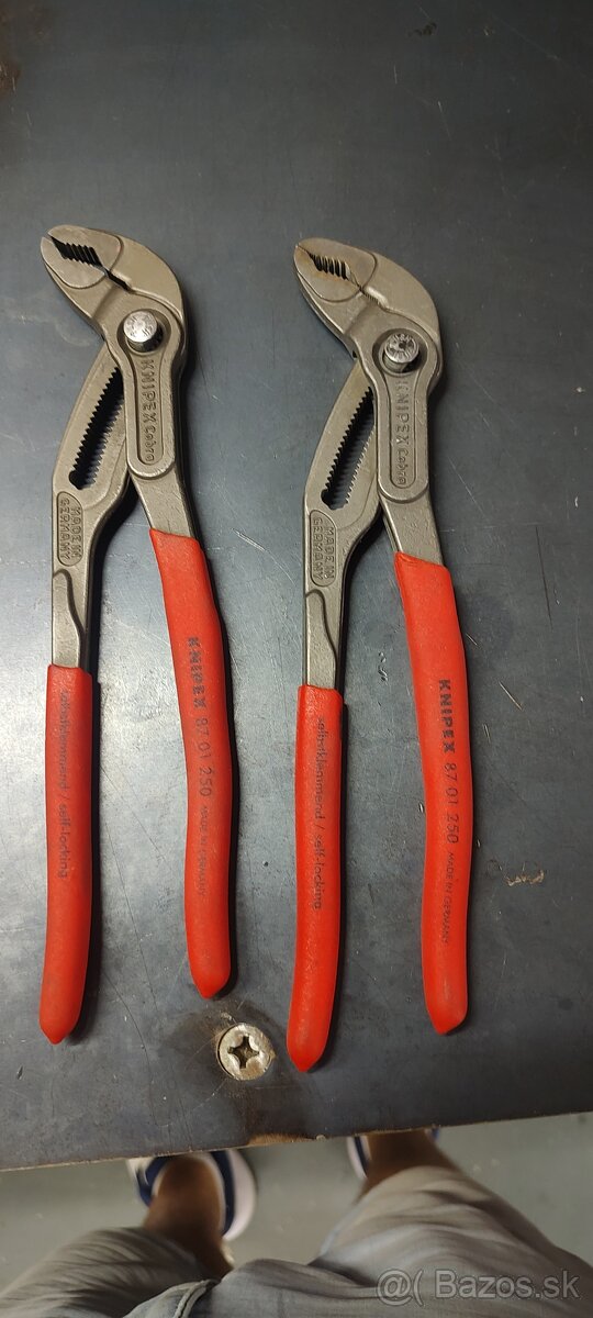 Predám originál 2x blicky knipex
