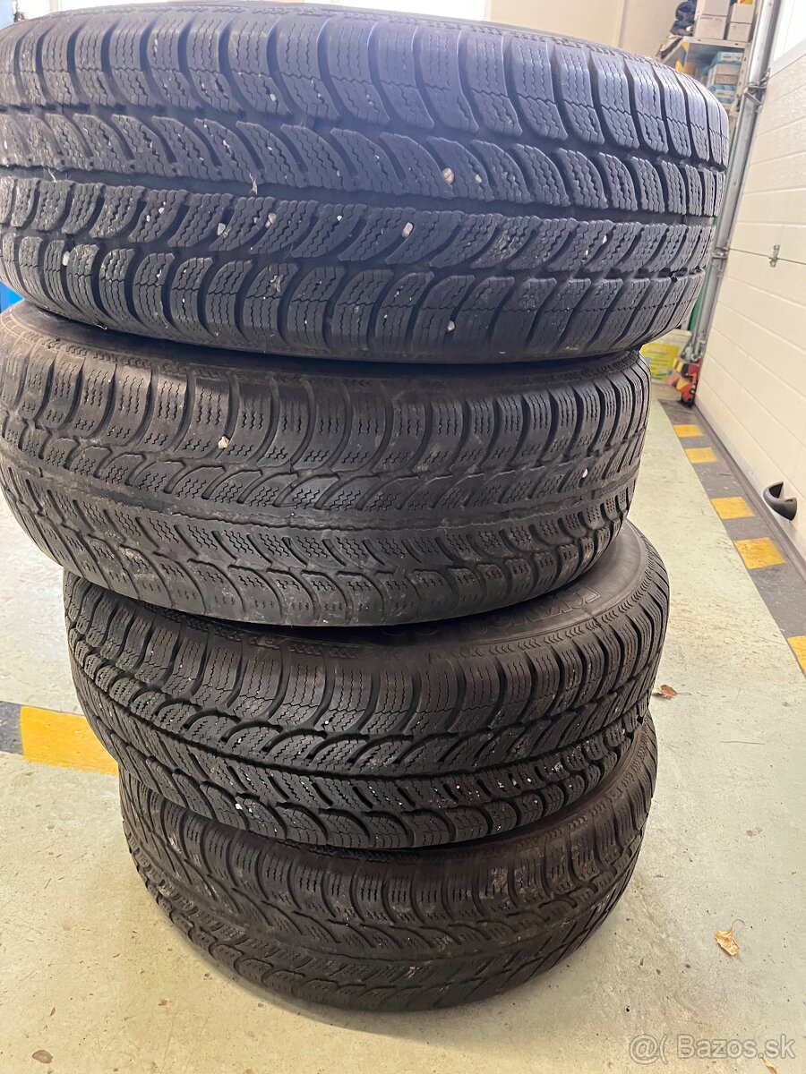 Predám zimnú sadu Sava 195/65R15 dezén 5/7mm