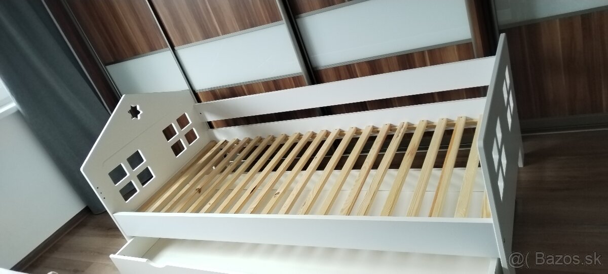 Detská posteľ