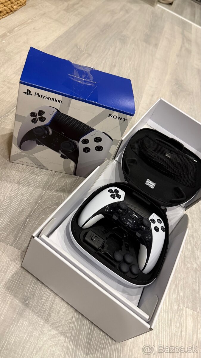 Playstation DualSense Edge ovladas na PS5