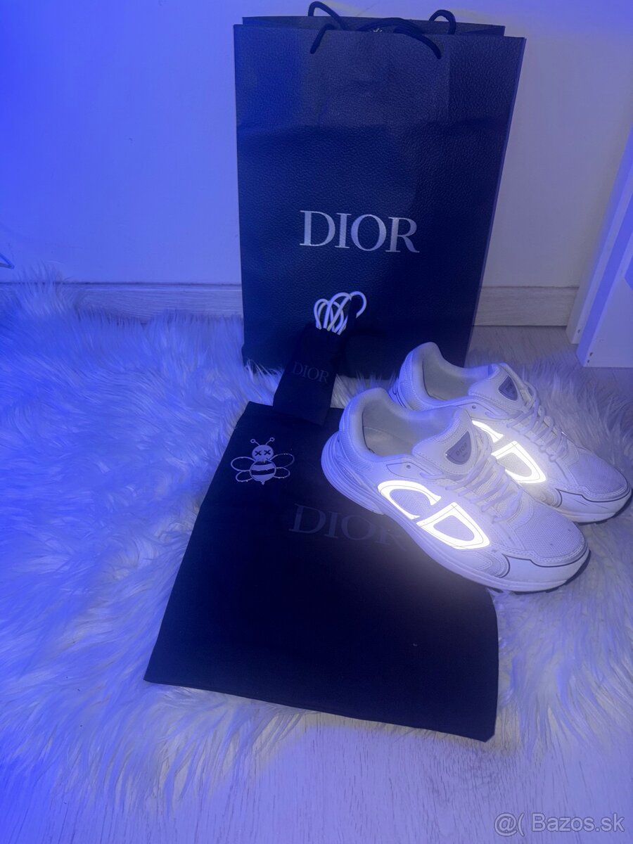 Dior B30