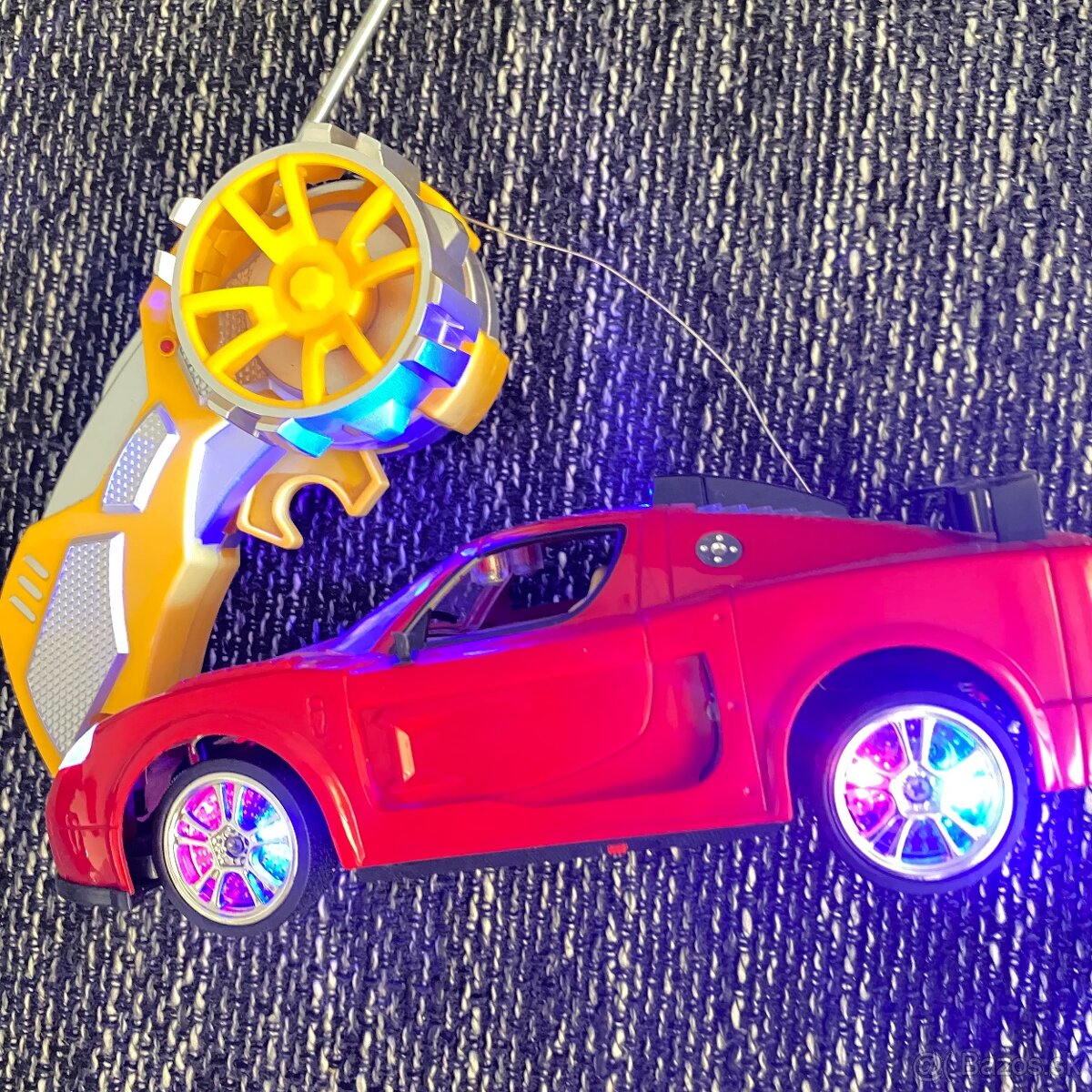 Ferrari autíčko na ovládanie