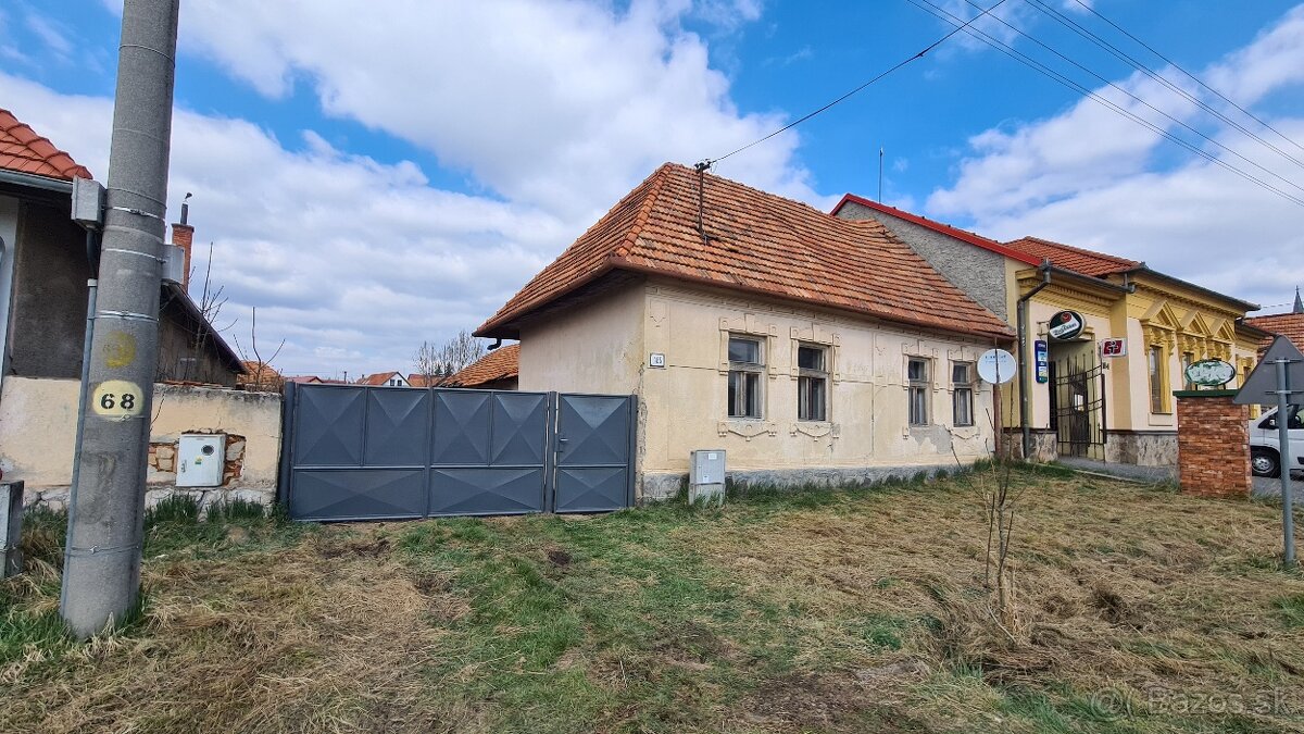 House for sale · 1005 m² · Levice — 47 900 €
