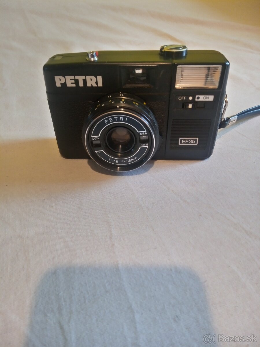 Predám foťak PETRI EF35