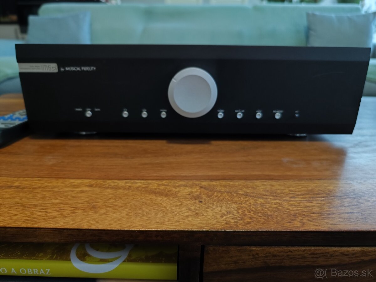 Musical Fidelity M6si a Musical Fidelity M6 SCD