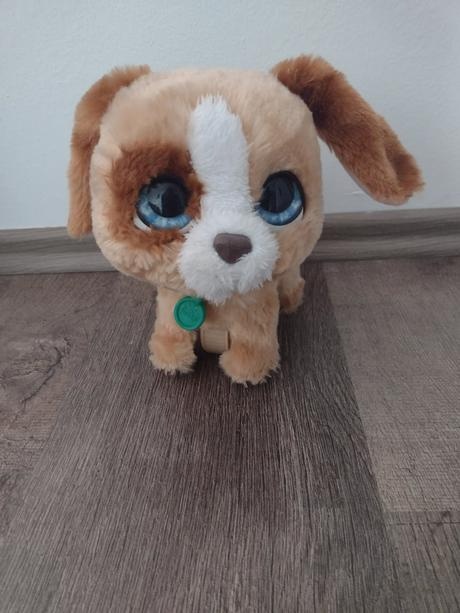 Furreal psík
