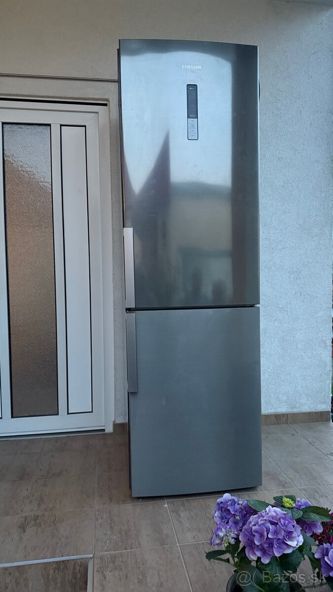Kombinovana chladnicka Samsung