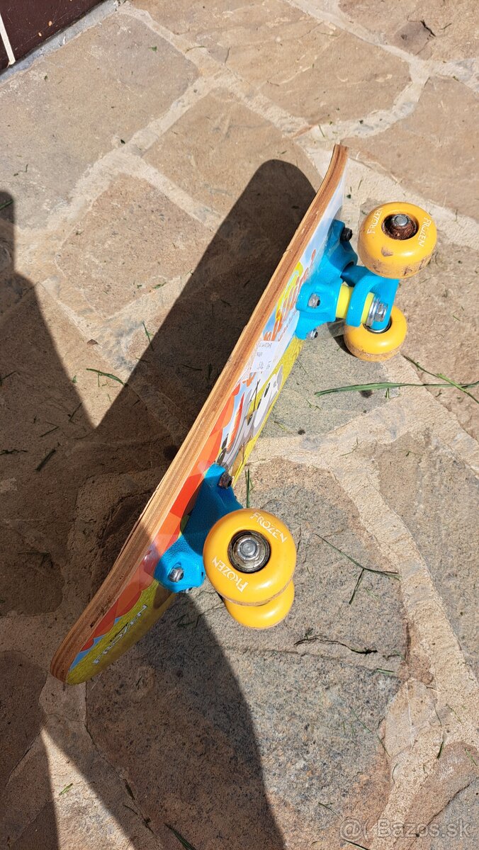 Skateboard