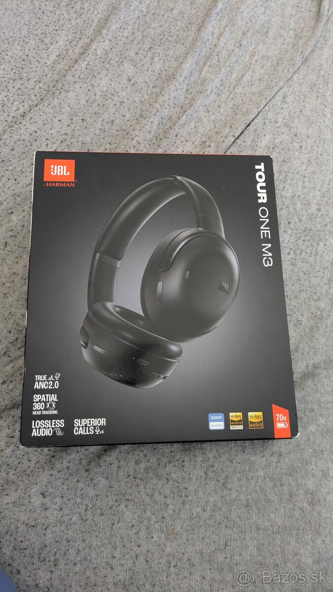 JBL TOUR ONE M3
