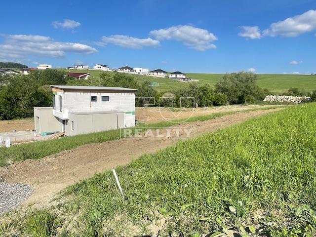 STAVEBNÝ POZEMOK, BITAROVA 1023m2