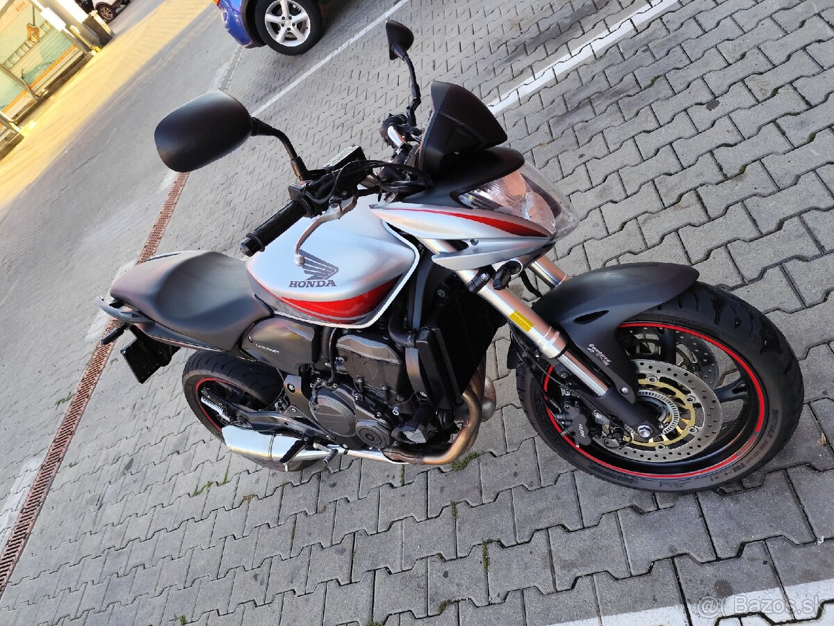 Predám Hondu Hornet CB600FA 2010