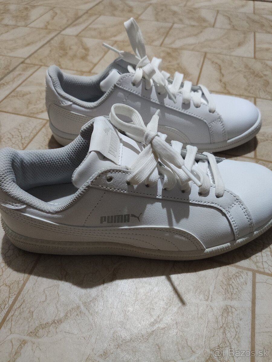Ženské tenisky značky Puma Č.36