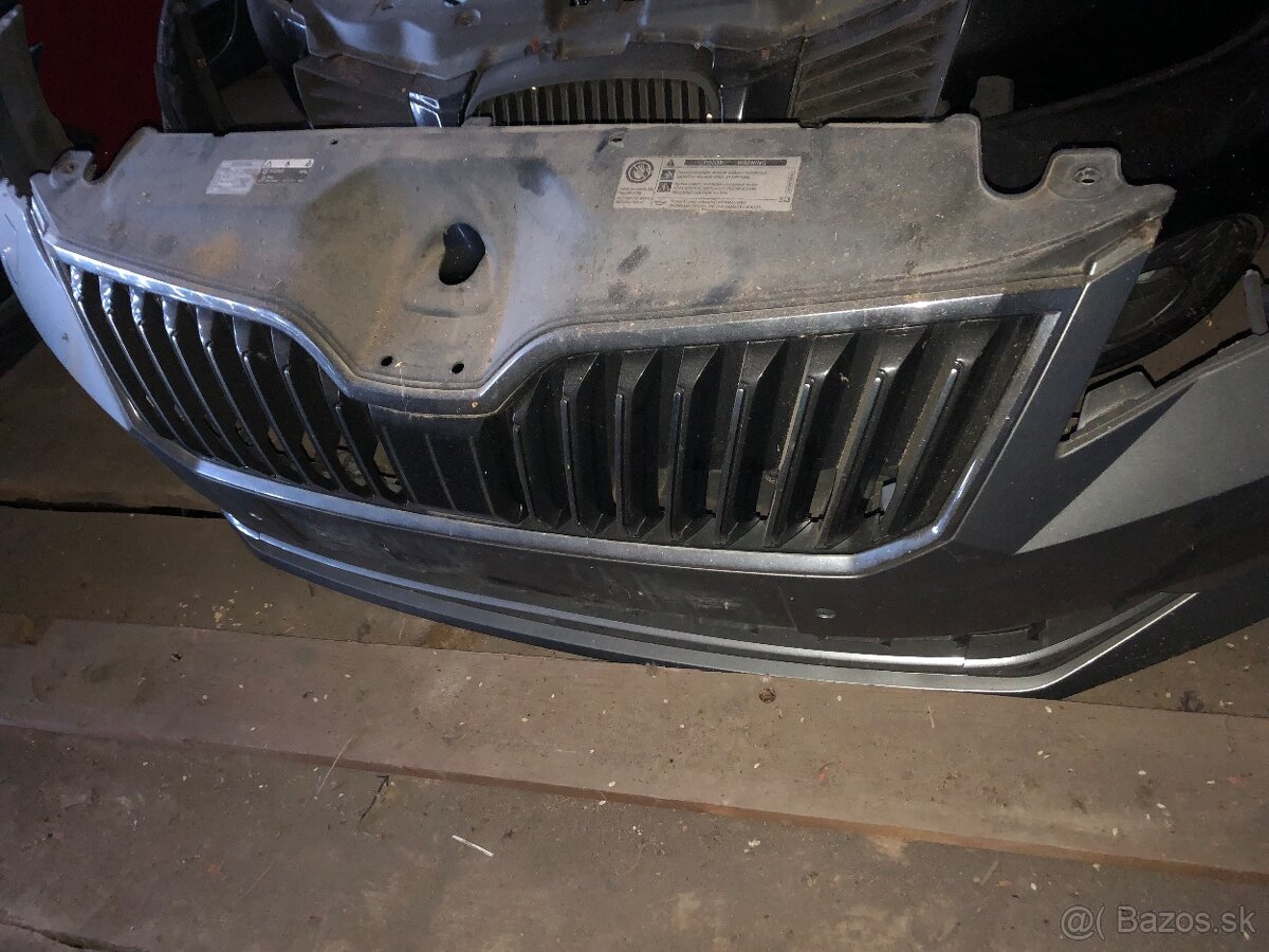 Nárazník predný škoda superb 3