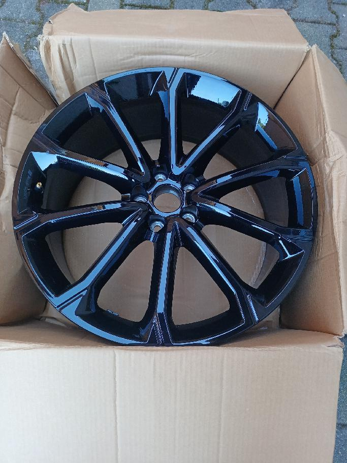 Alu kolo 8.5" x 21" 5x112 ET 38 Audi RSQ3 F3