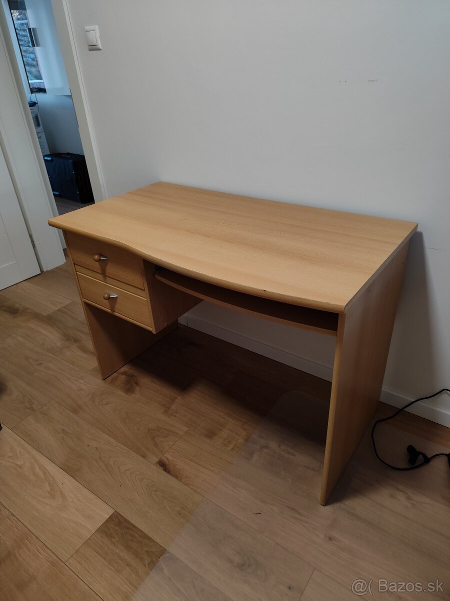 Predám PC stolík
