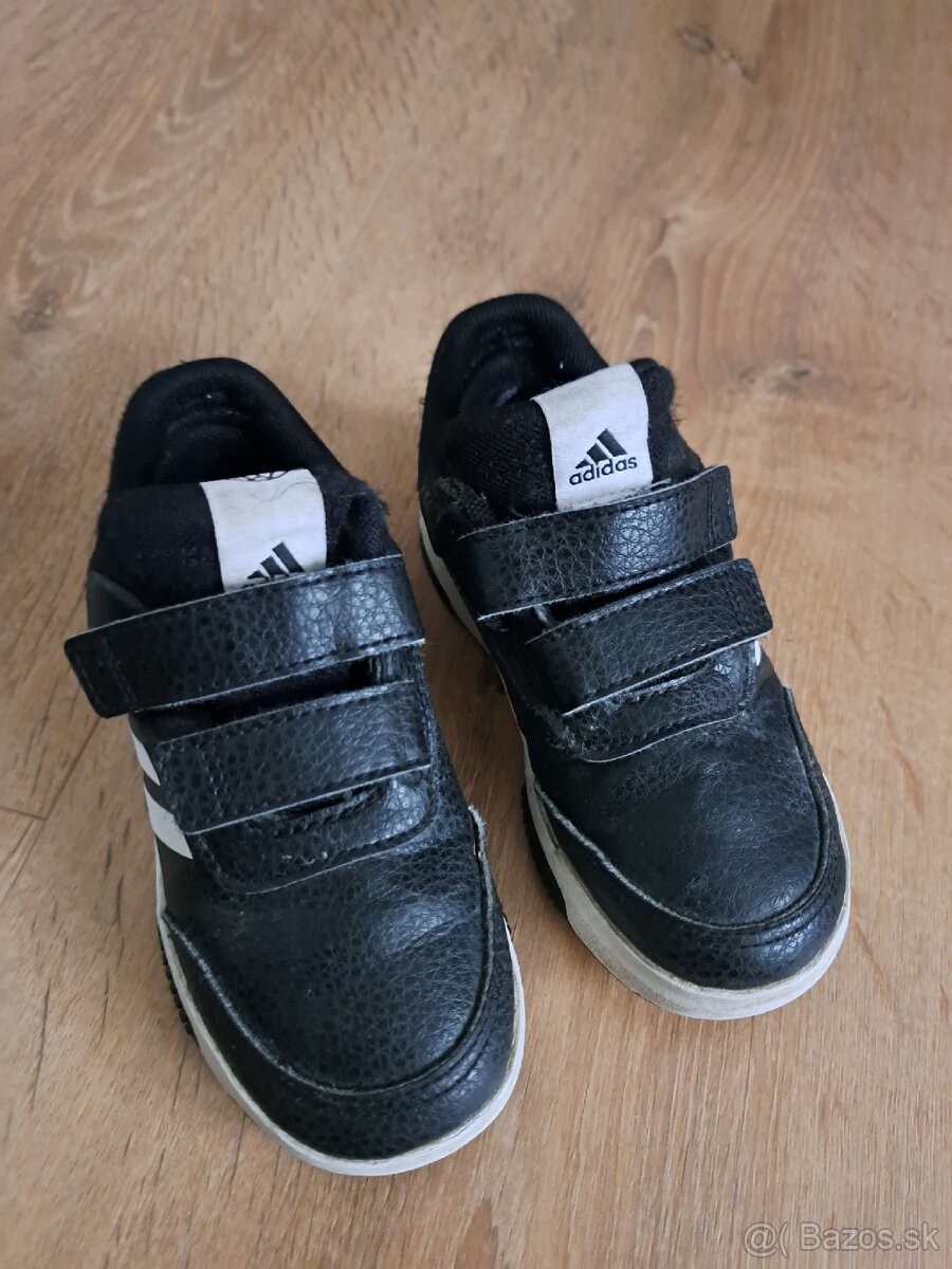 Detska vychádzková obuv ADIDAS 26