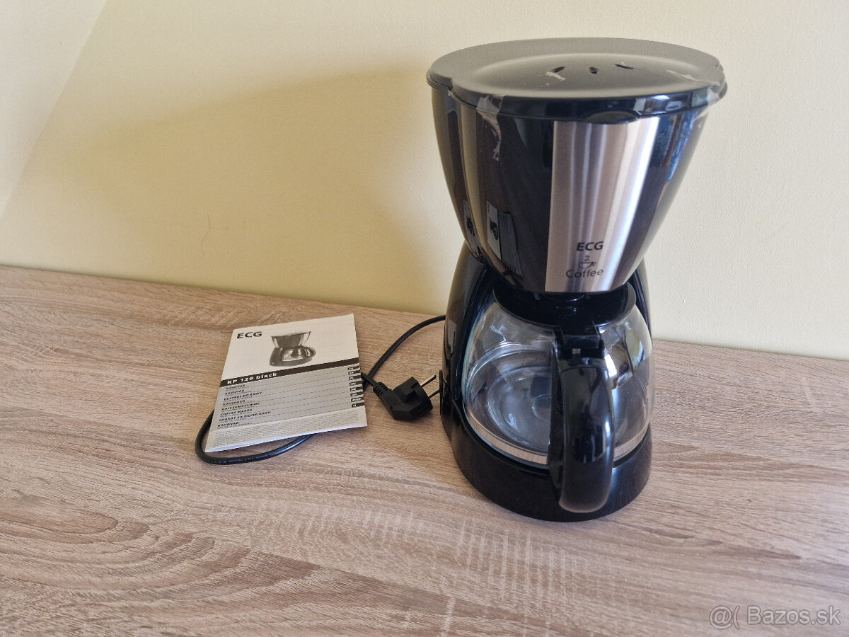 Nový kávovar ECG KP 129 black 900 W