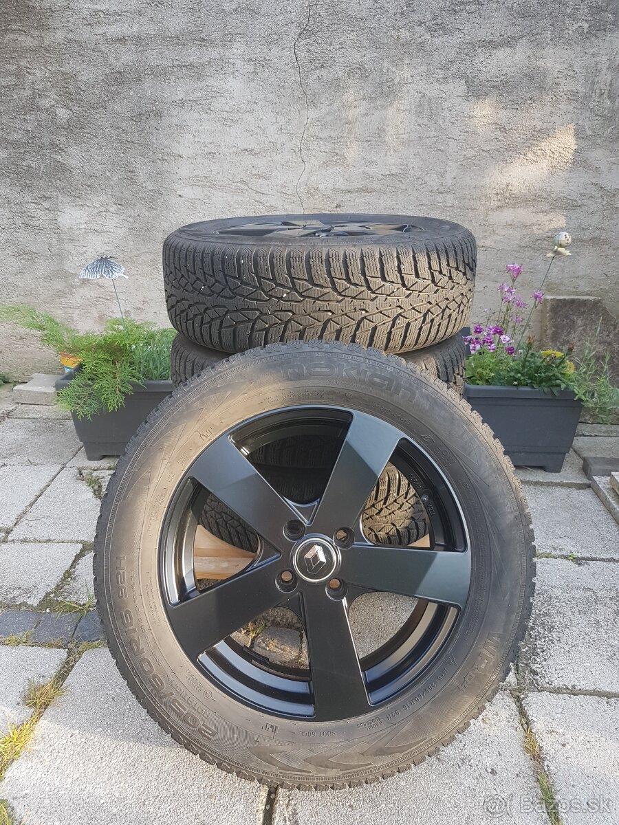 Renault Captur I. 16" Dezent čierne + Nokian zimné