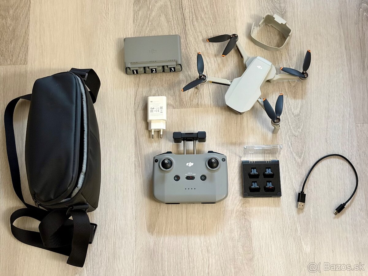 DJI Mini 2 fly more combo