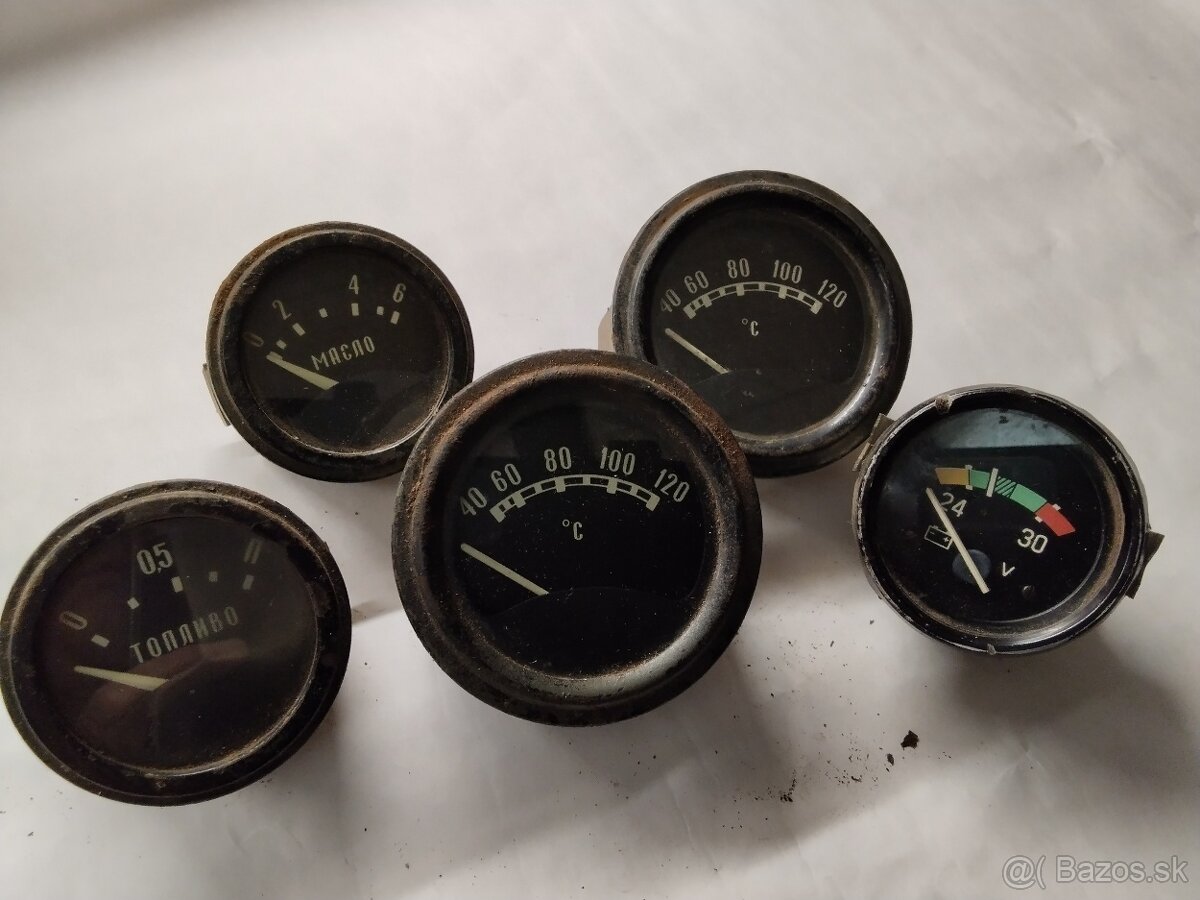 Ruske palubne pristroje