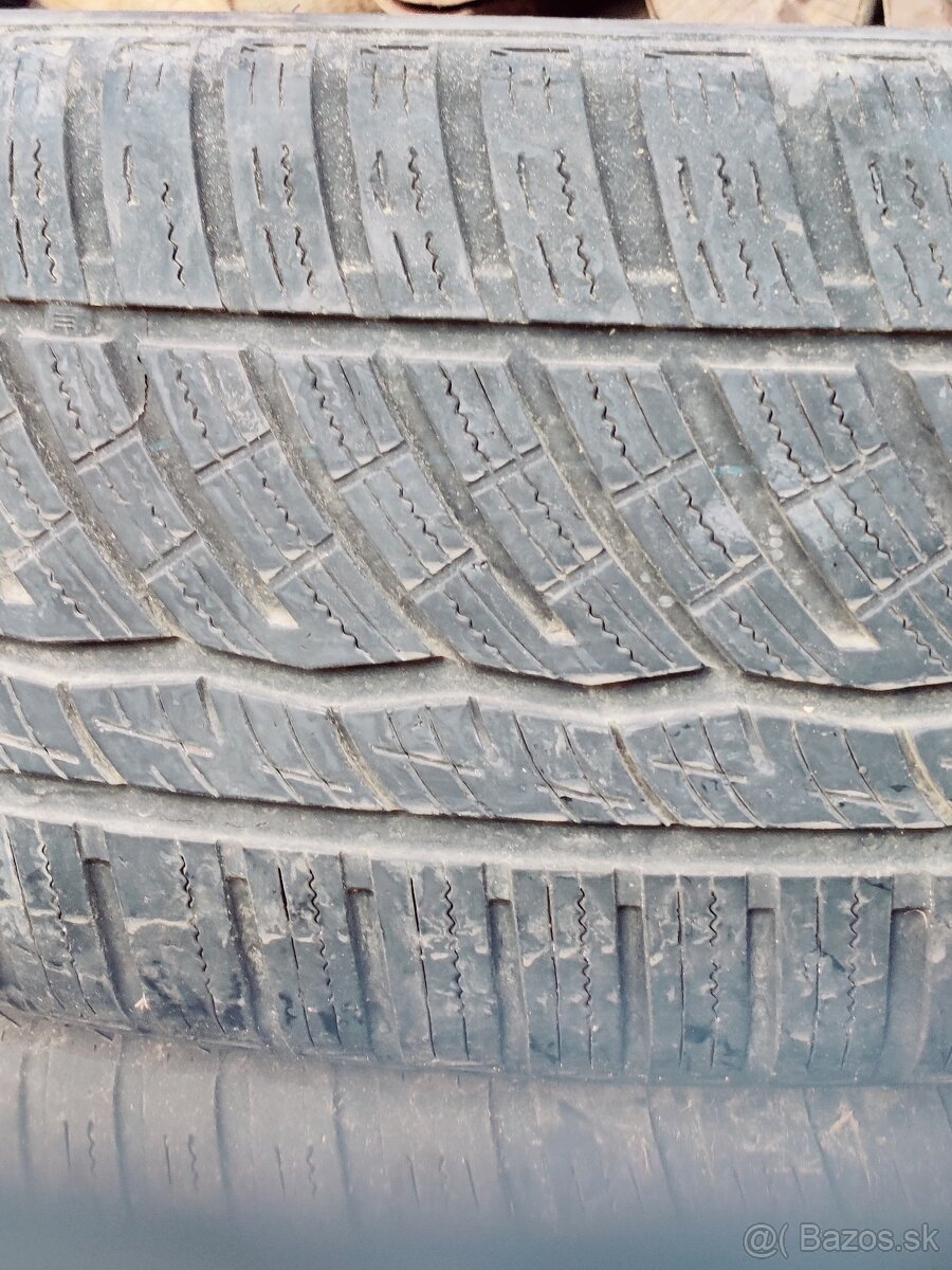 Pneumatiky 215/55 R17